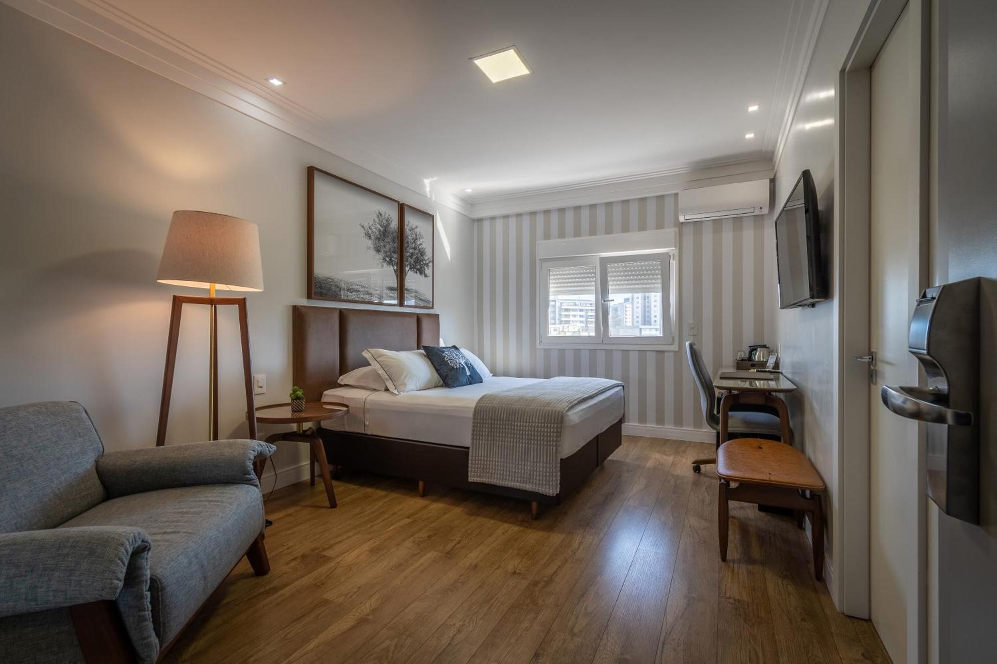 Hotel Kindermann Caçador エクステリア 写真